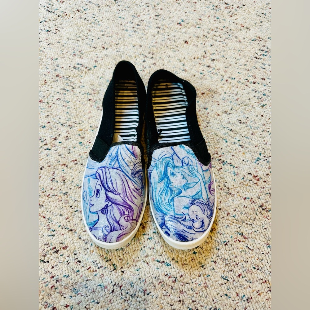 Women’s custom made Disney shoes, new, size 8. I paid a lot for them!